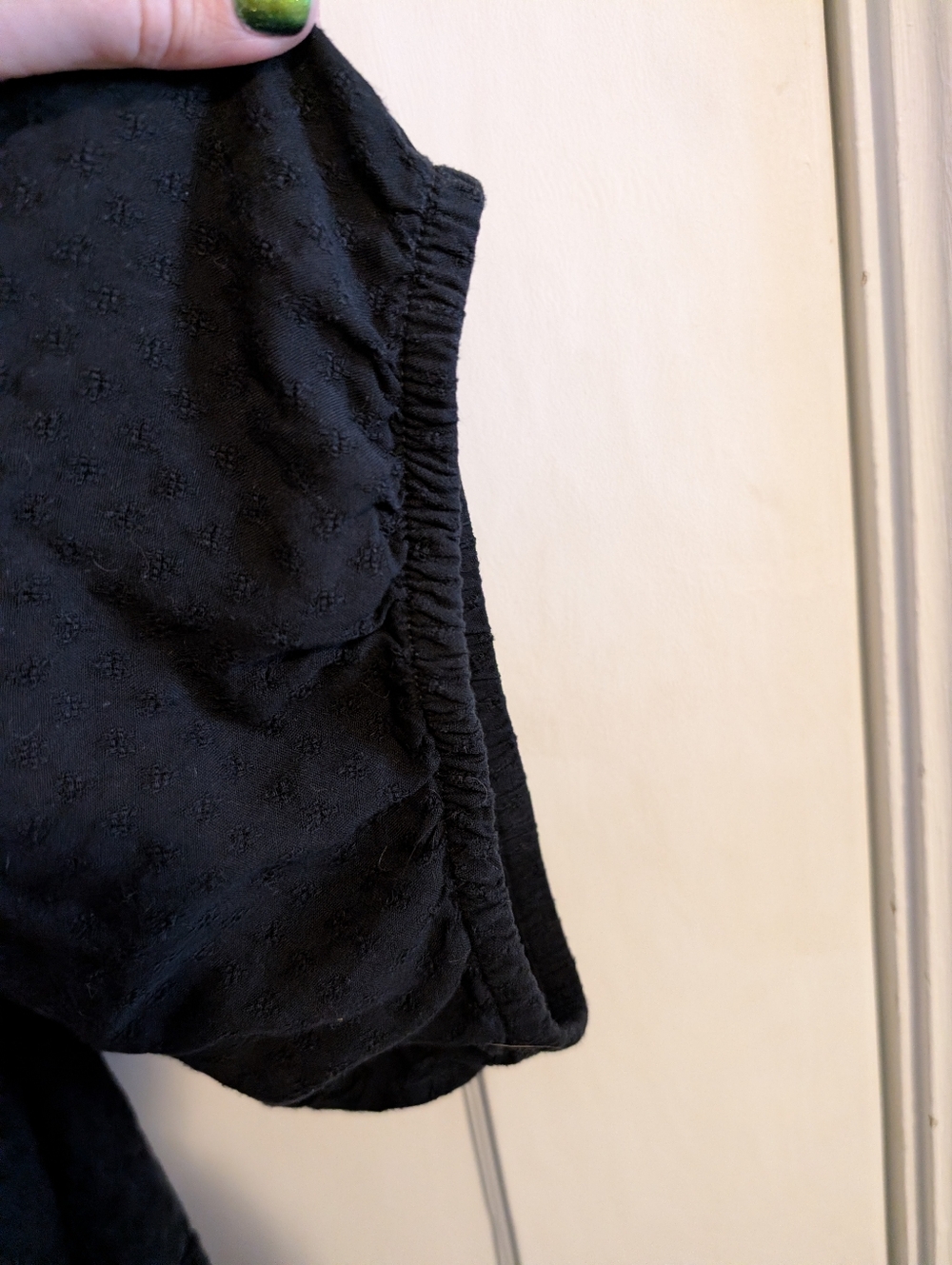 torrid Black Textured Puff Sleeve Peplum Sweetheart Blouse - Picture 4 of 13